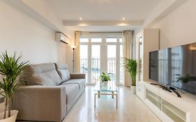 Charming 3 Bedroom Apartment At Triana Center By Oui Seville